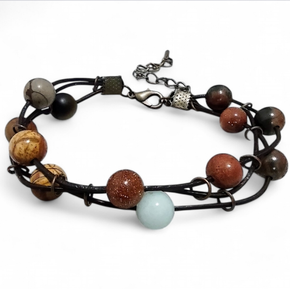 Leather Bracelet for Women with Interlocking Pattern